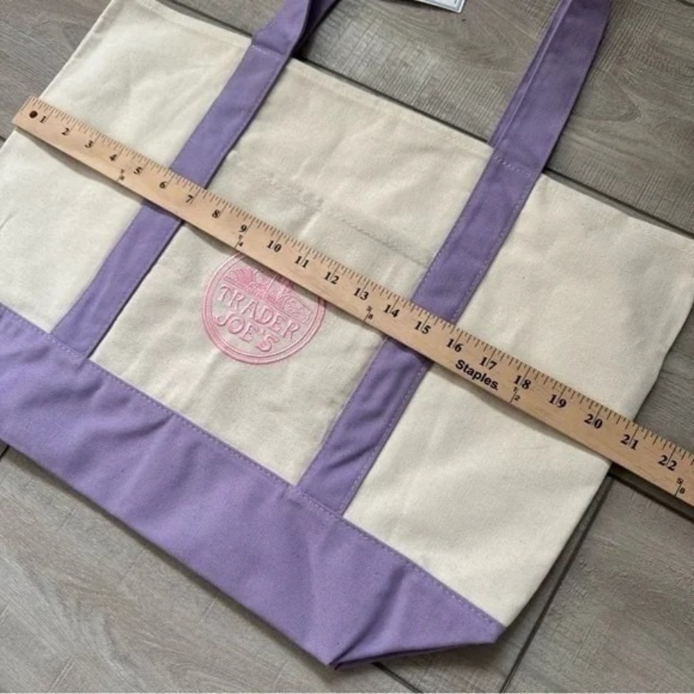 NWT Trader Joe's Large Lavender Tote Bag 2026 Spring Limited Edition Rare - Picture 8 of 8